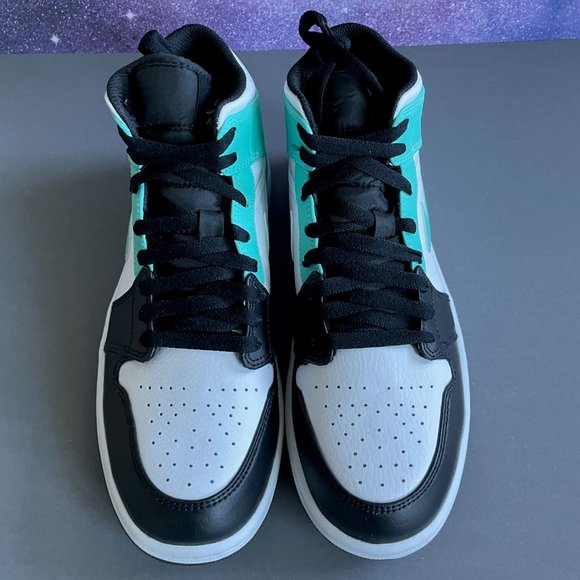 Size 8.5 Air Jordan 1 Mid Tropical Twist MPN 554724-132